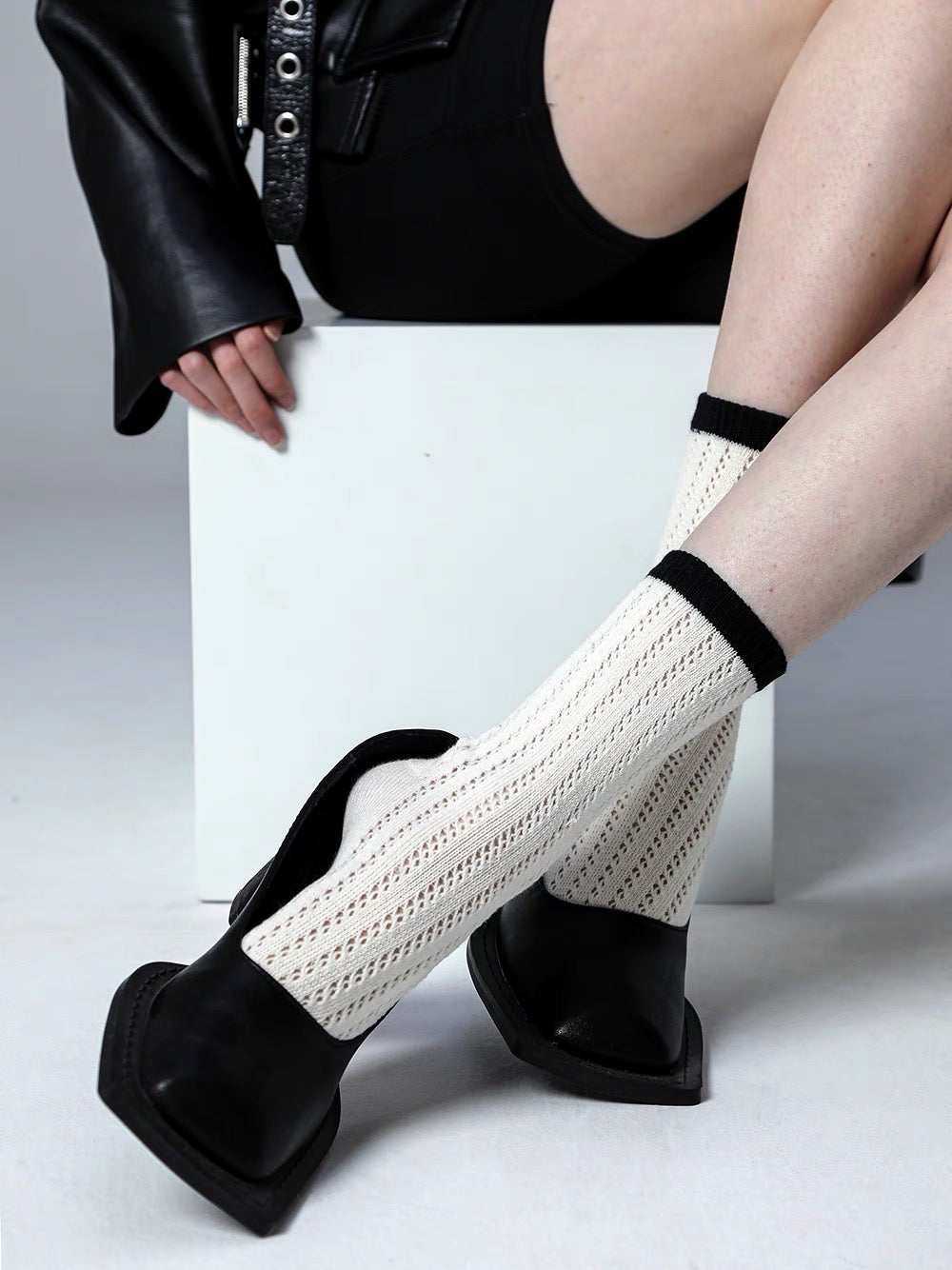 Minimalist-style Hollow-out Mesh Cotton Ankle Sock