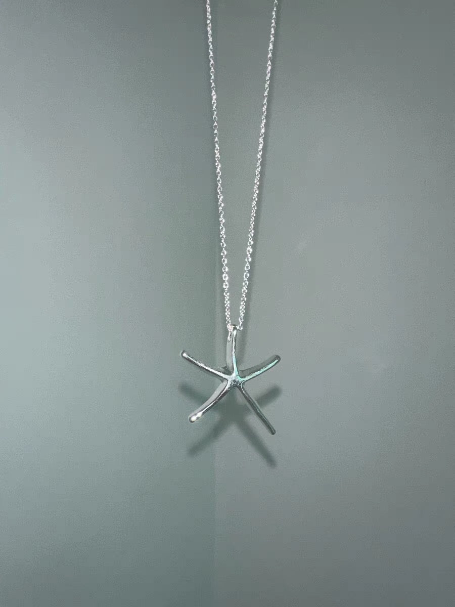 Summer Silver Starfish Pendant Necklace