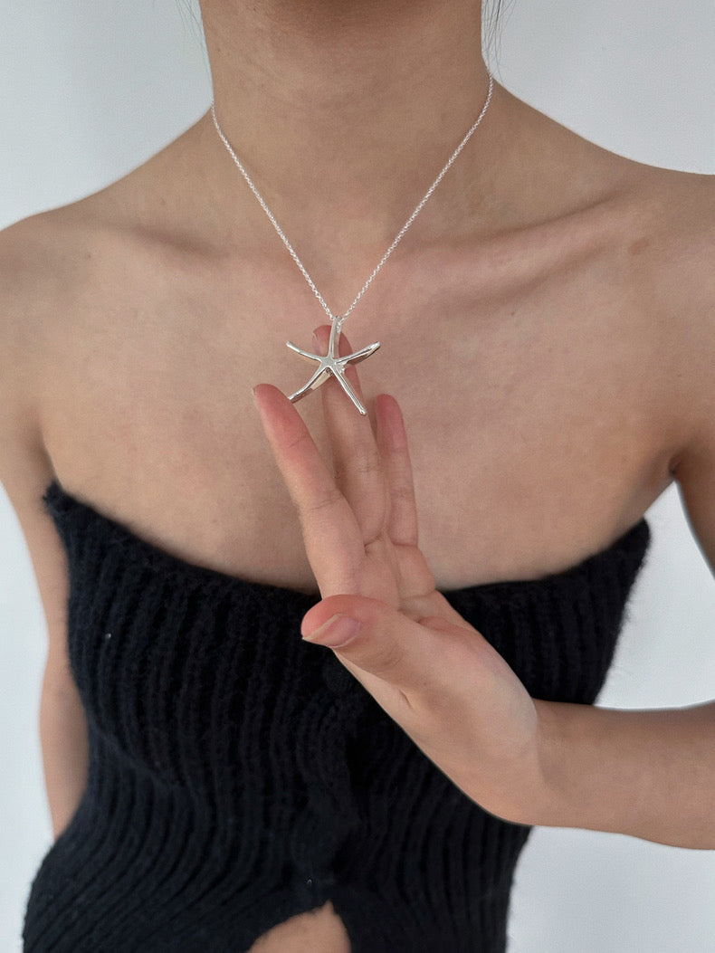 Summer Silver Starfish Pendant Necklace